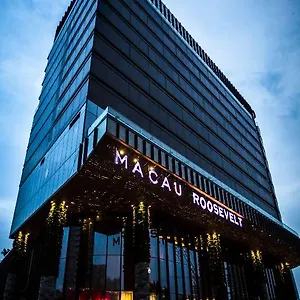 Yoho Hollywood Roosevelt ***** Macau